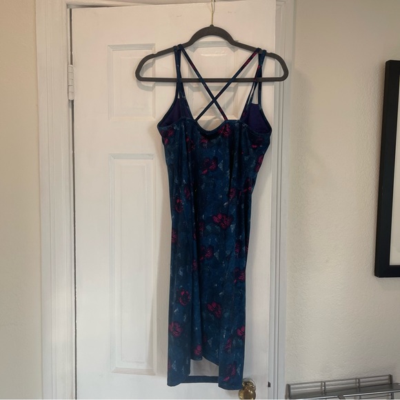 Patagonia Cross Back Exercise Dress - Picture 2 of 4